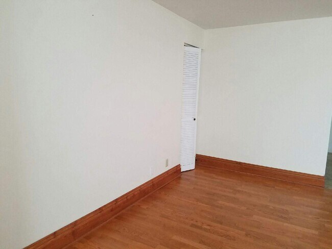 Building Photo - 5795 Pershing Ave