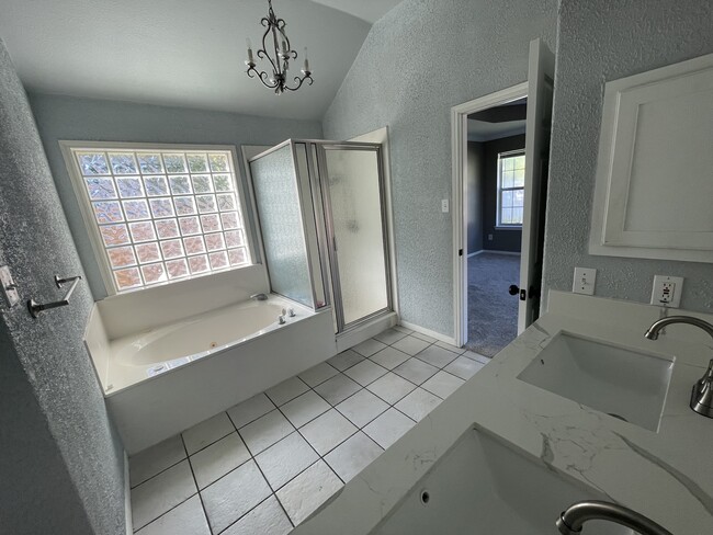 Building Photo - 7266 Piping Rock Rd