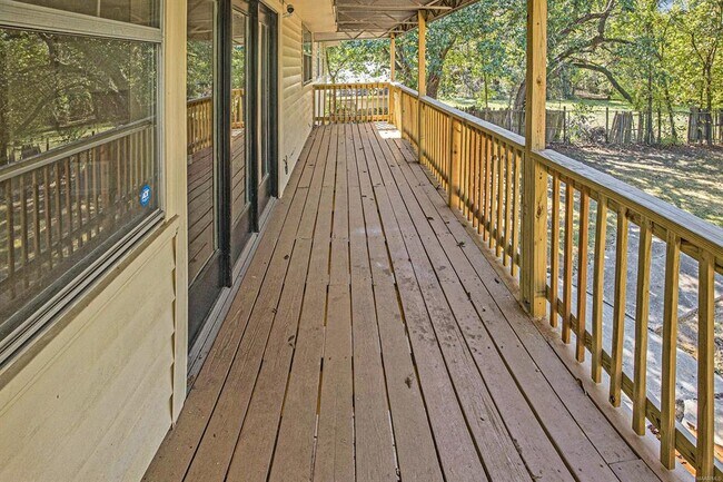 Building Photo - 1422 Flamingo Ln