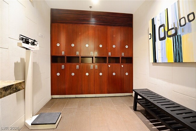 Building Photo - 4575 Dean Martin Dr
