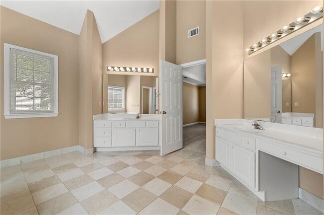 Building Photo - 158 Kenley Ct