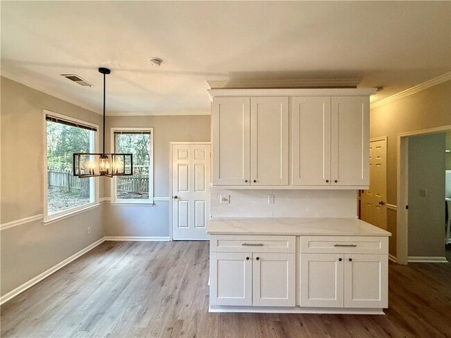 Building Photo - 11175 Linbrook Ln