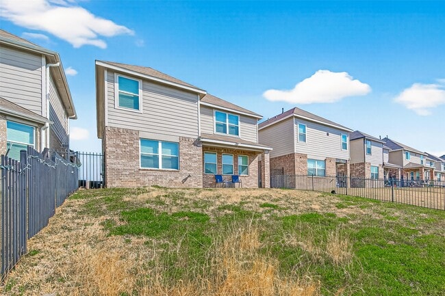 Building Photo - 3815 W Alessano Ln