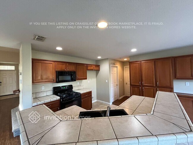 Building Photo - 719 Regency Park Cir