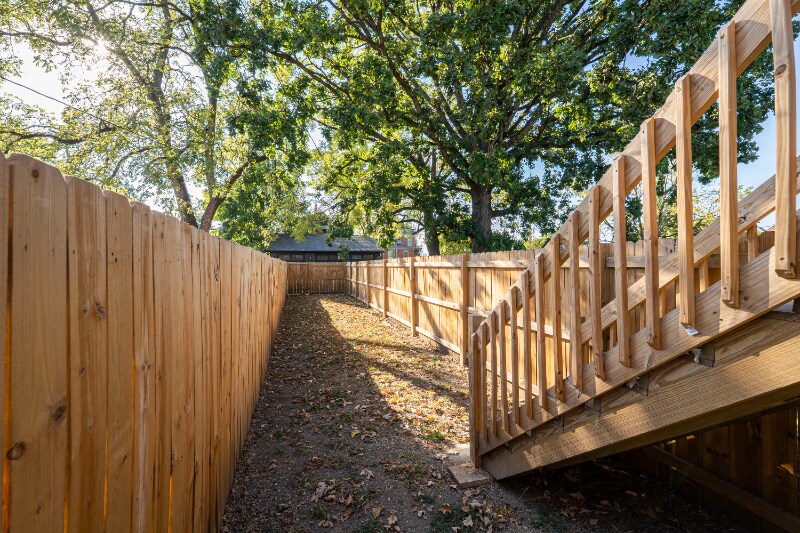 Building Photo - 605-607-607 S Champion Ave