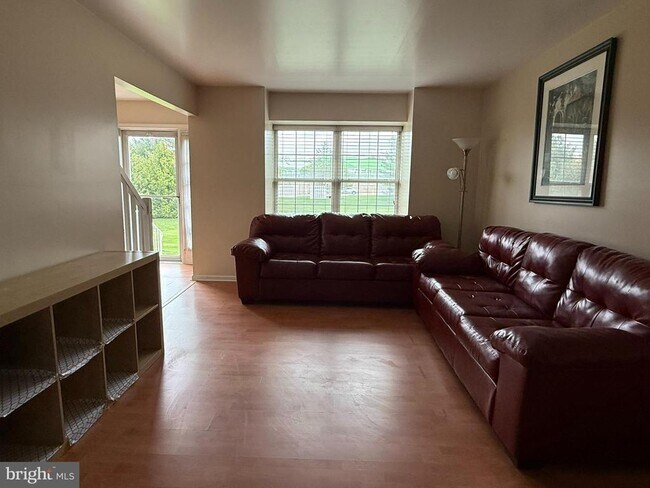 Building Photo - 2605 Gramercy Way