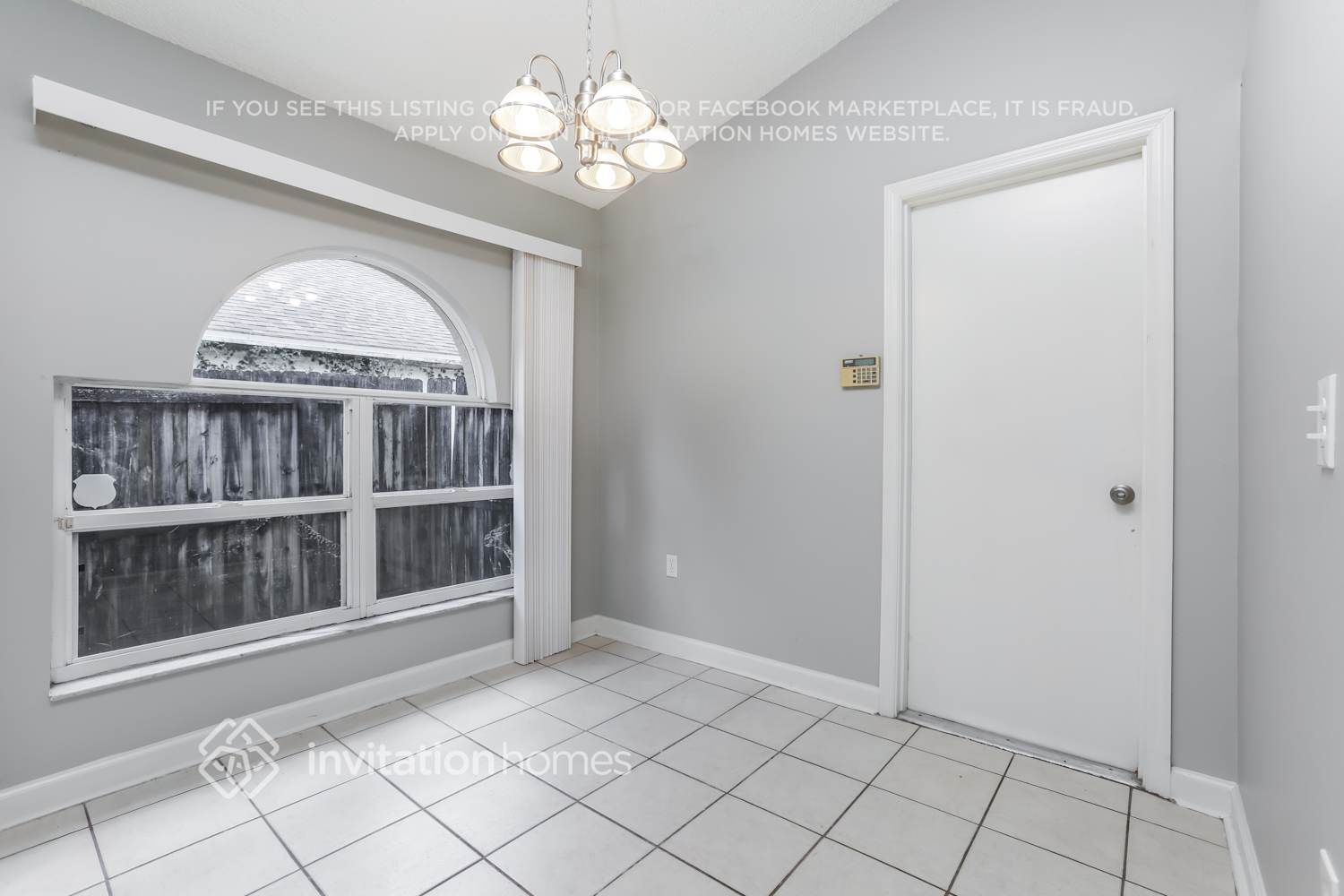 Building Photo - 809 Delfino Pl