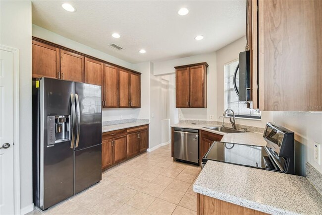 Building Photo - 829 Grand Canal Dr