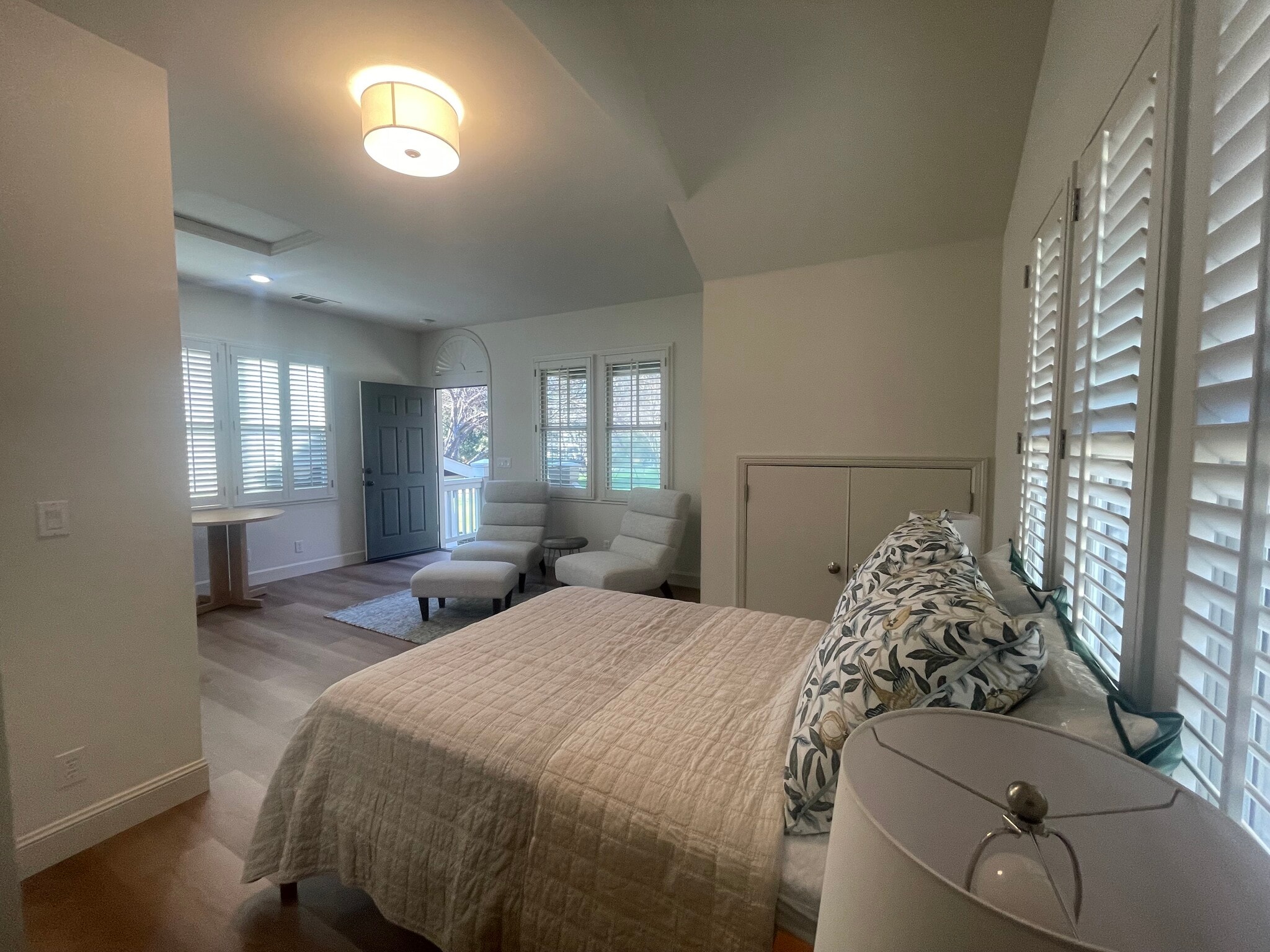 Building Photo - 367 Channing Ave