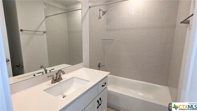 Building Photo - 346 Garner Dr