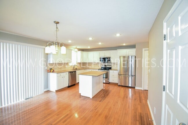 Building Photo - 4373 Ashley Park Dr