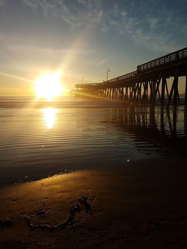 Building Photo - Your Pismo Escape: Stylish 2BR with Fireplace, Patio & Beach Proximity