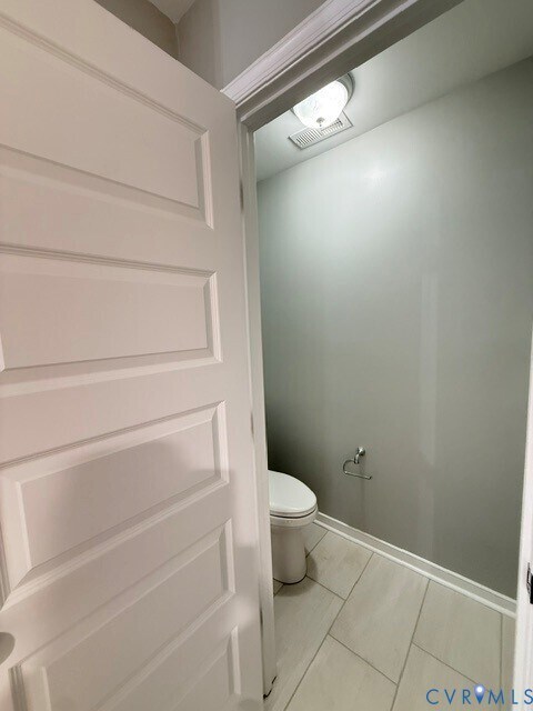 Building Photo - 8057 Ellendale Dr
