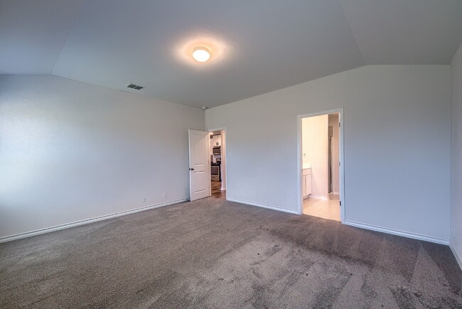 Building Photo - 5-BEDROOM HOME IN WESTPOINTE @ RIVERSTONE