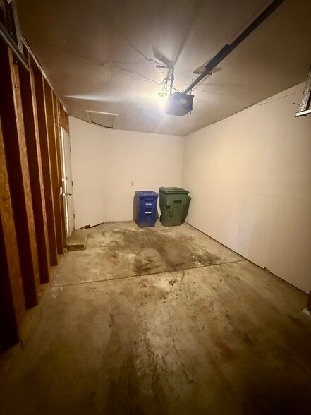 Building Photo - 3784 Ides Ct