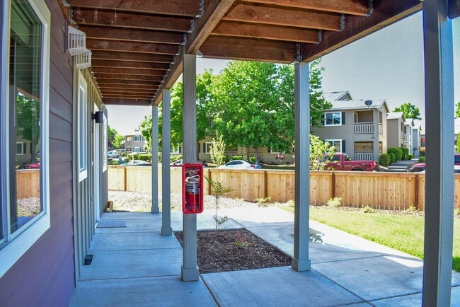 Building Photo - 1973 Sky Park Dr