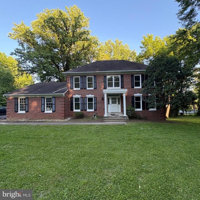 Primary Photo - 3502 Holly Rd