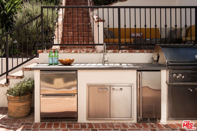 Building Photo - 2003 El Cerrito Pl