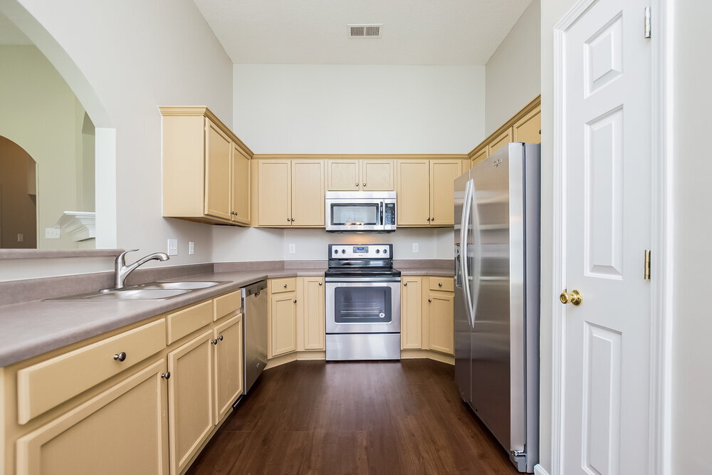 Building Photo - 10909 Lexington Dr