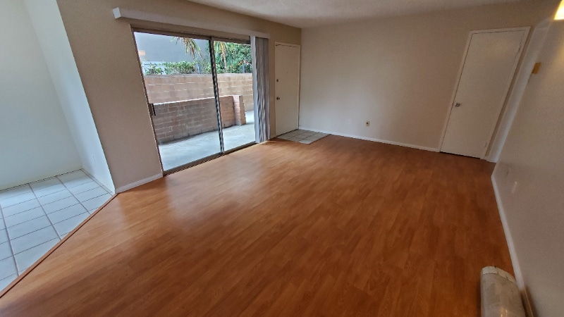 Building Photo - 2213 Voorhees Ave