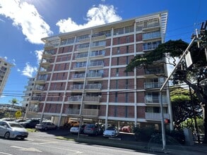 Building Photo - Punahou Wilder (Manoa/Makiki) - 2 bedrooms...