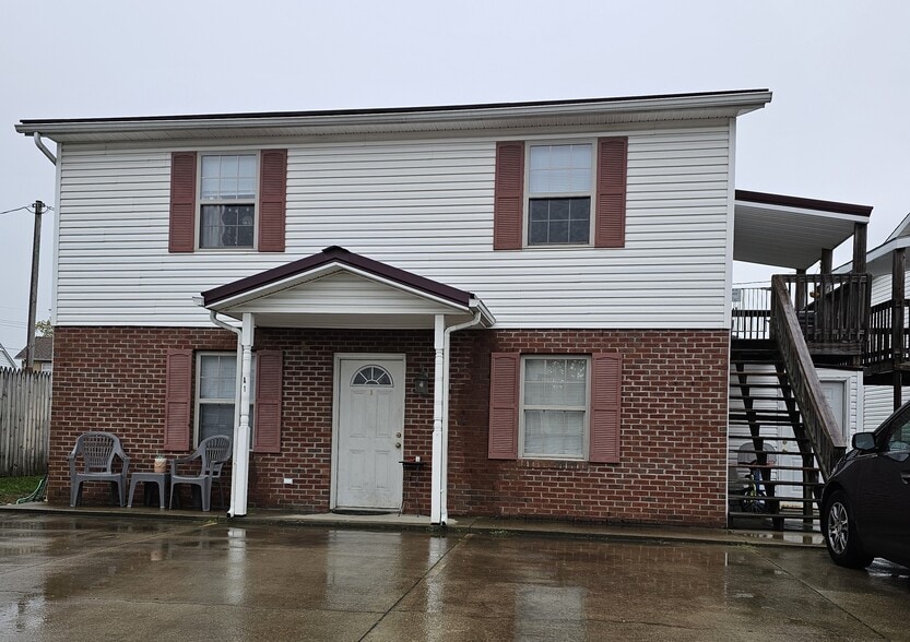 Building Photo - 215 Solida Rd