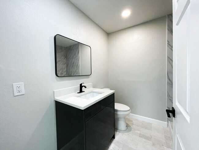 Building Photo - 2860 35th St S