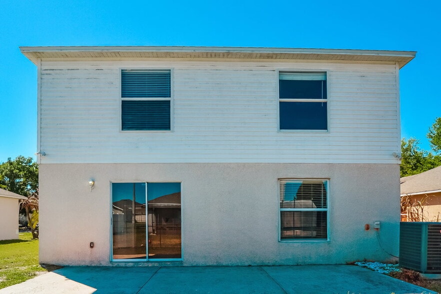 Building Photo - 3667 Queens Cove Blvd