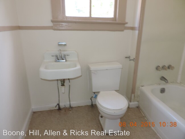 Building Photo - 3 br, 1 bath House - 1221 Cokey Road