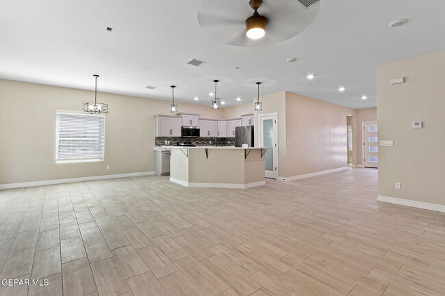 Building Photo - 9853 La Morenita Cir