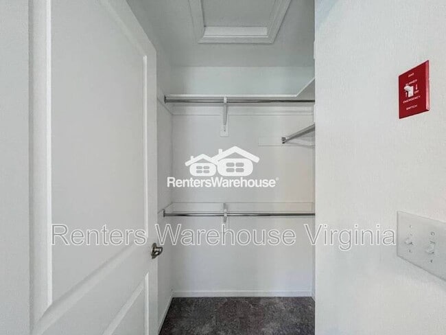 Building Photo - 2331 Alcott Wy