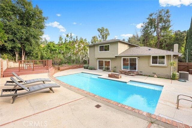 Building Photo - 1653 Vía Del Rey