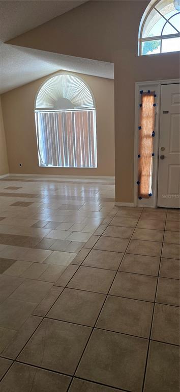 Building Photo - 1607 Stanbury Dr