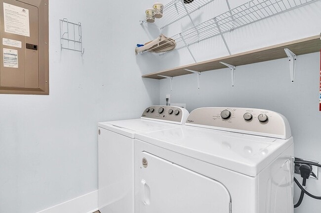 Building Photo - 1575 Watt Pond Rd