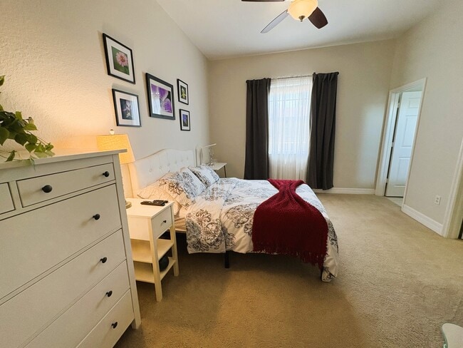 Building Photo - 16098 Via Solera Cir