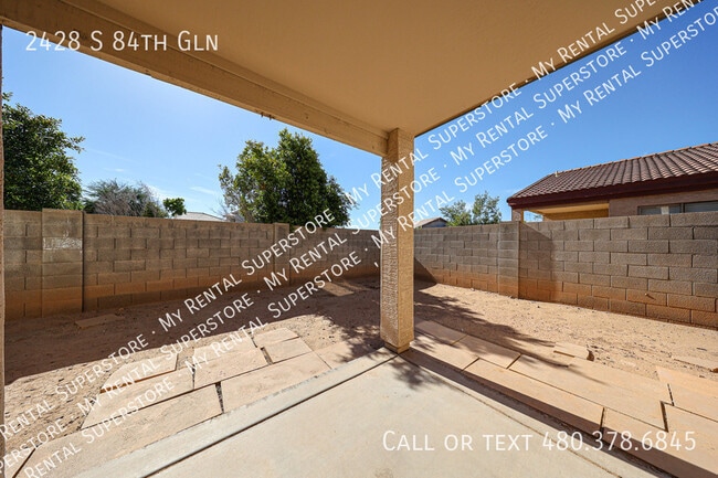 Building Photo - 2428 S 84th Gln