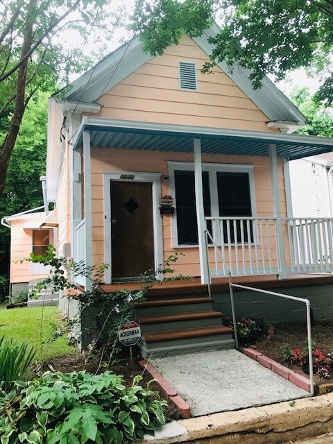 Building Photo - 1032 Curran St NW