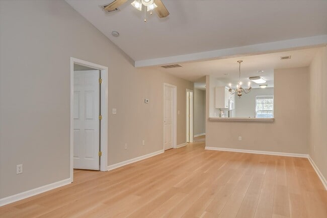 Building Photo - 1206 Bison Way