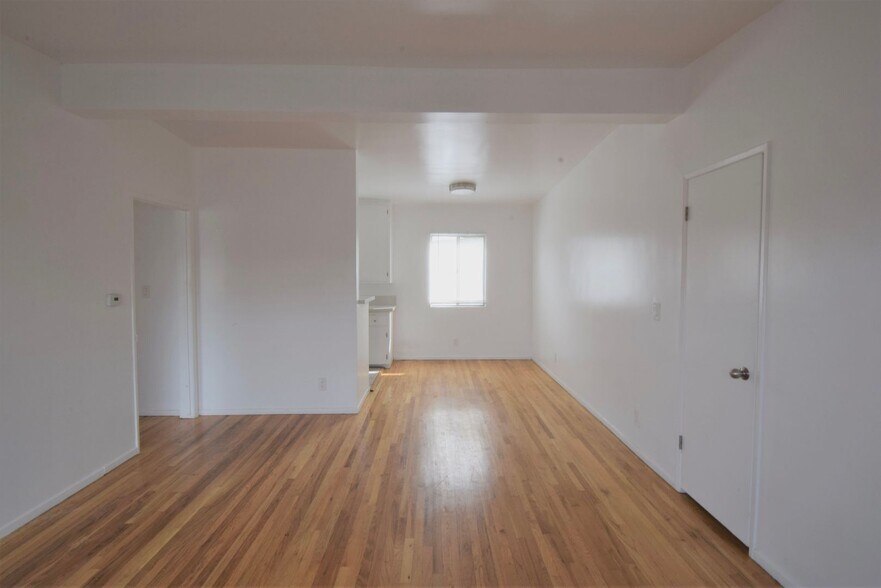 Building Photo - 1846 10th St