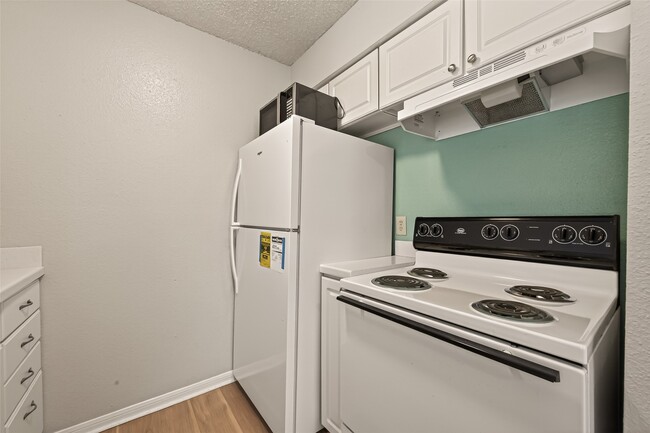 Building Photo - 1516 Bay Area Blvd