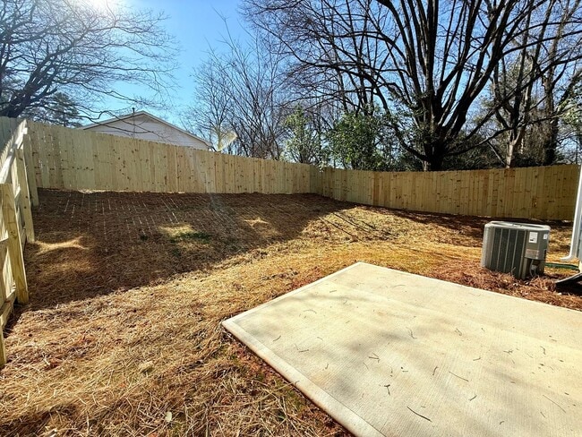 Building Photo - 2805 Fordwood Dr