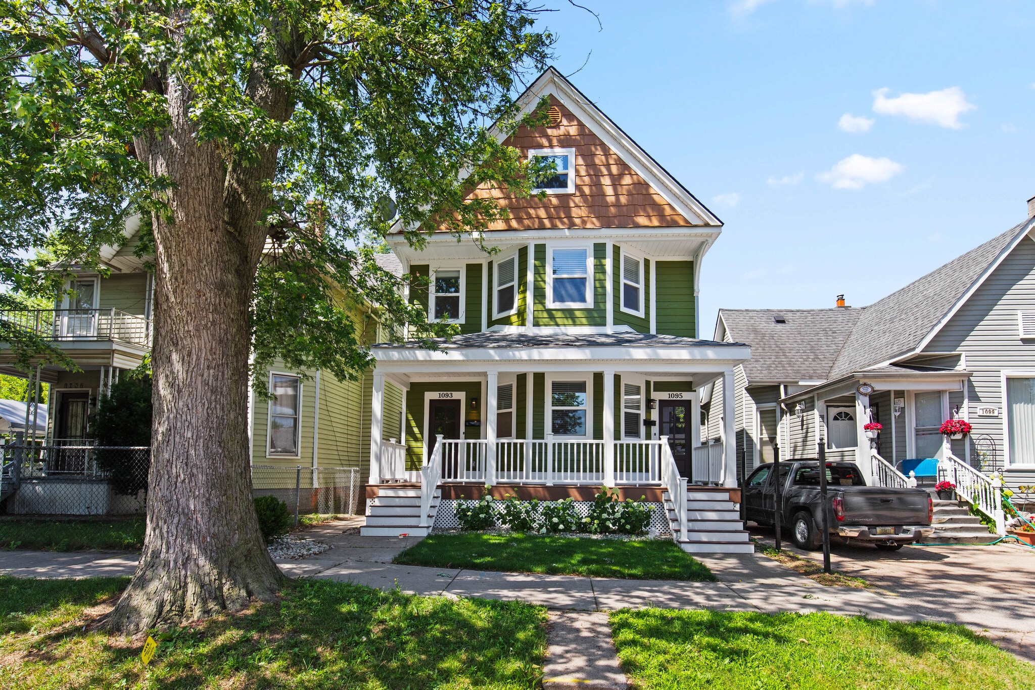 Building Photo - 1095 McKinstry St