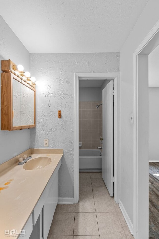 Building Photo - Charming 3-bedroom, 2-bath home in vibrant Bossier City, LA!