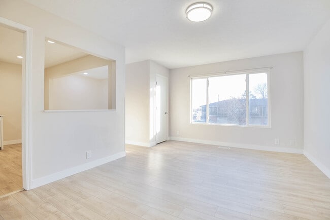 Building Photo - 7704 S 25th St