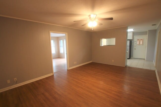 Building Photo - Coming Soon: Beautiful 3 Bedroom, 2 Bathro...