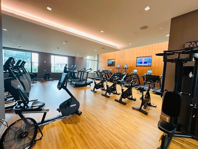 Building Photo - 99 Hudson St