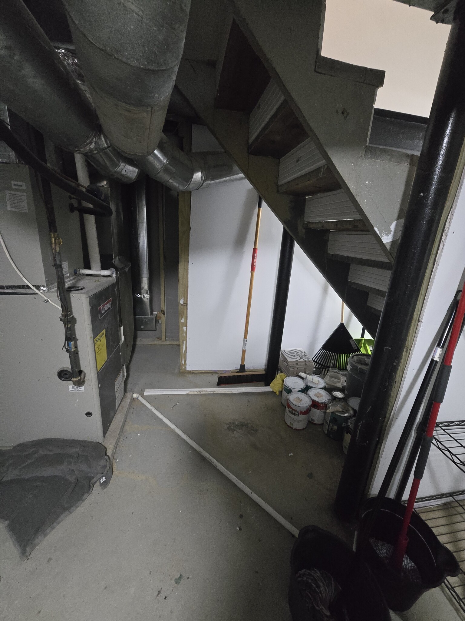 Building Photo - 4338 Coleridge St