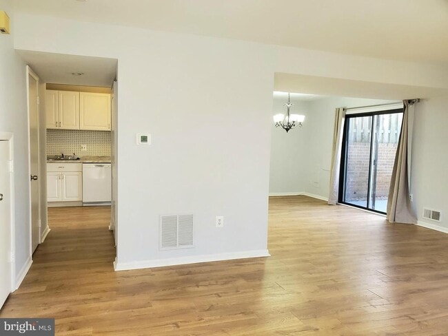 Building Photo - 12700 Sesame Seed Ct