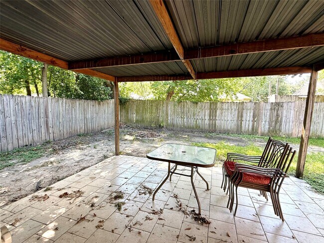 Building Photo - 6927 Windy Pines Dr