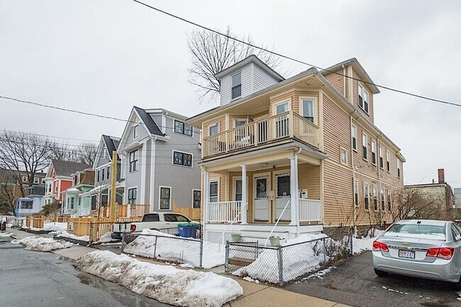 Building Photo - 5.0 bedroom in Somerville Massachusetts 02144